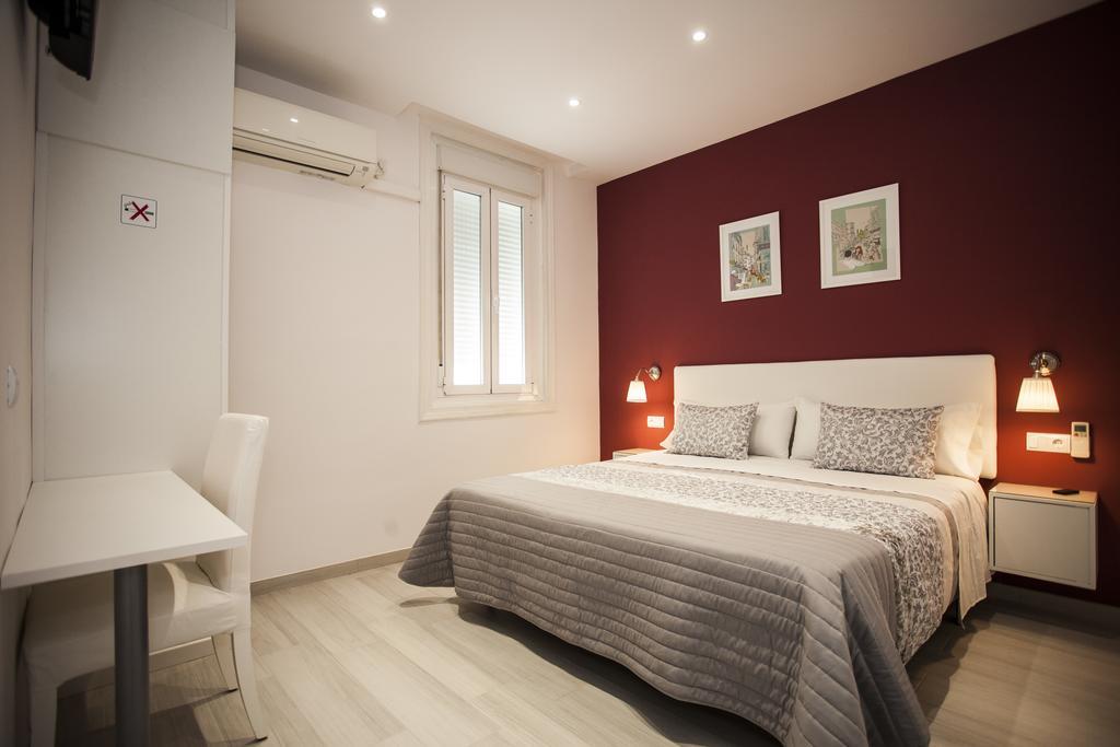 Pension Corbero Madrid Ngoại thất bức ảnh